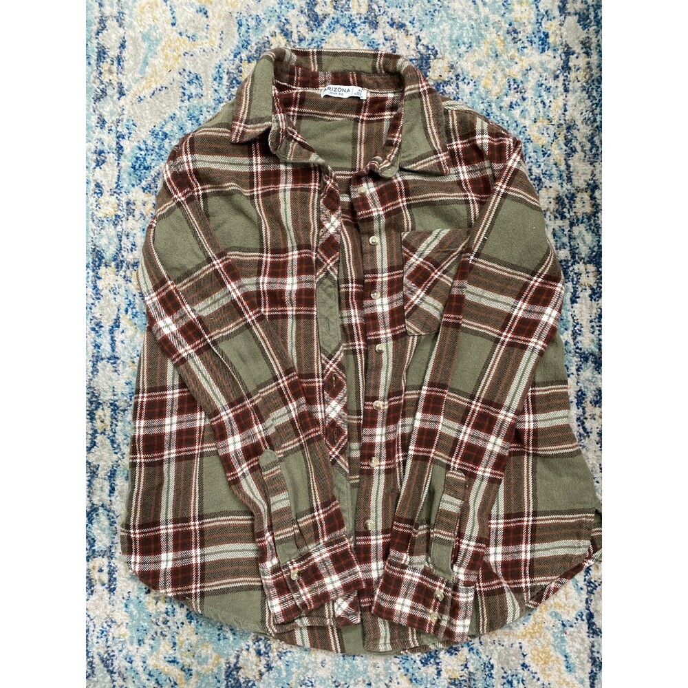 Women’s plaid flannel